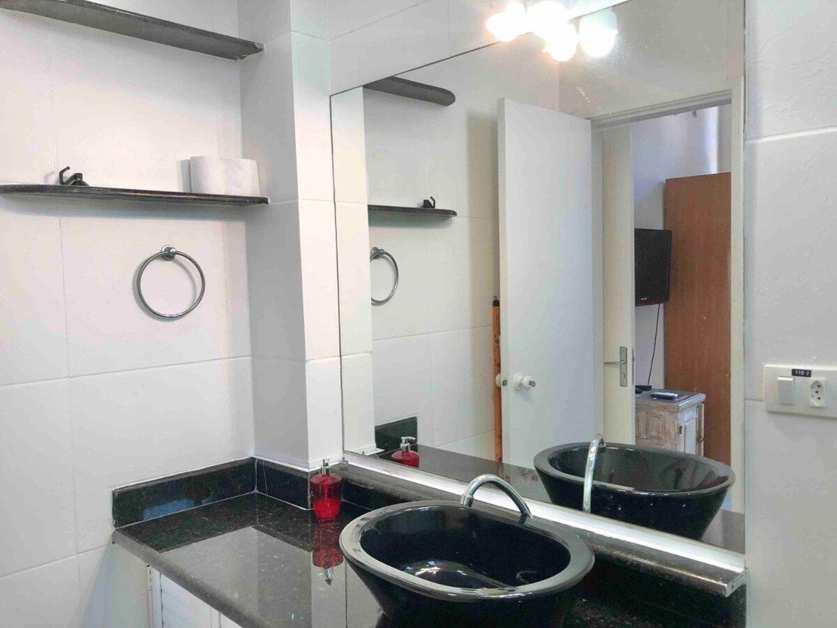 Ape Aconchegante C/1 Vaga - 50m Pitangueiras Apartment
